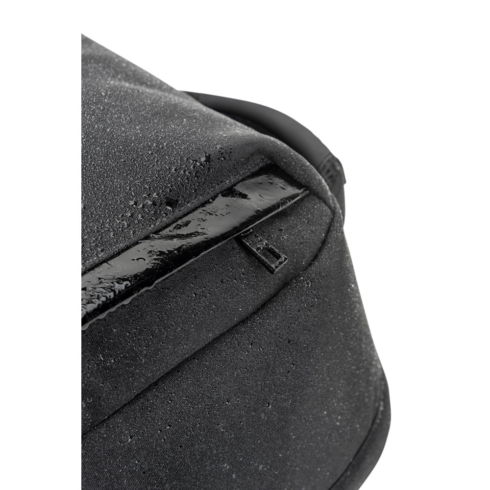 Mochila antirroubo para notebook personalizada 17.3" em poliéster reciclado 20 L