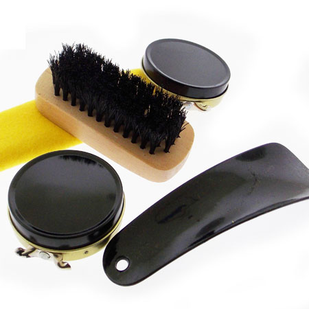 Kit Engraxate com Estojo em Couro Sintético